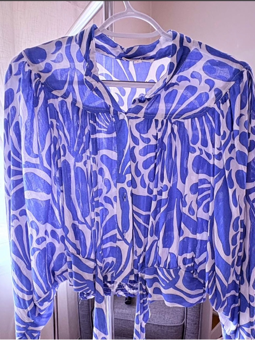 Christian Siriano Blue and White Abstract Print Blouse
